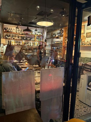 17010 W Dixie Hwy, North Miami Beach, FL 33160