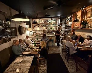 17010 W Dixie Hwy, North Miami Beach, FL 33160