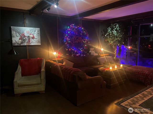 310 W Pine Street, Elma, WA 98541