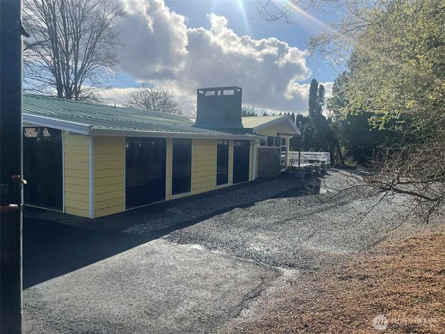 310 W Pine Street, Elma, WA 98541