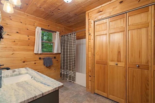 60 Clubhouse Court, Ellijay, GA 30536