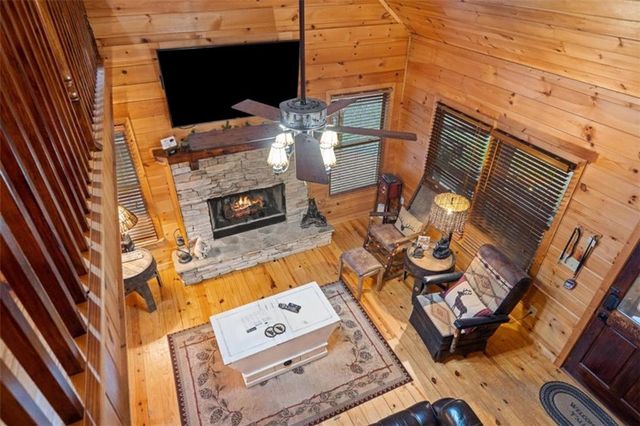 60 Clubhouse Court, Ellijay, GA 30536