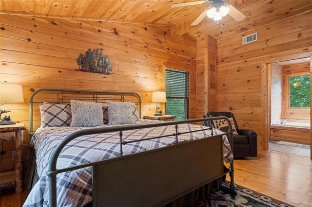 60 Clubhouse Court, Ellijay, GA 30536