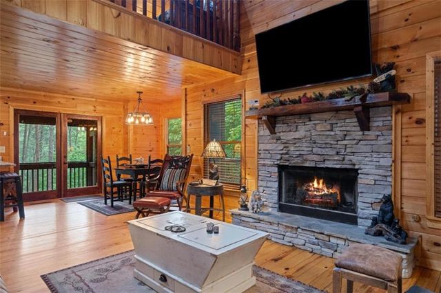 60 Clubhouse Court, Ellijay, GA 30536