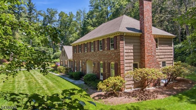 2 Tall Pines Rd, Harding Twp., NJ 07960