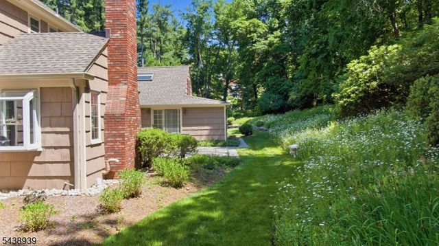 2 Tall Pines Rd, Harding Twp., NJ 07960