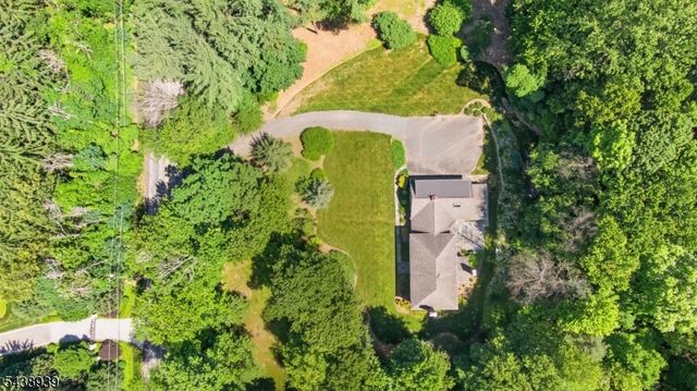 2 Tall Pines Rd, Harding Twp., NJ 07960