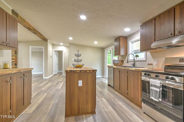 205 Broad Street, Weber City, VA 24290