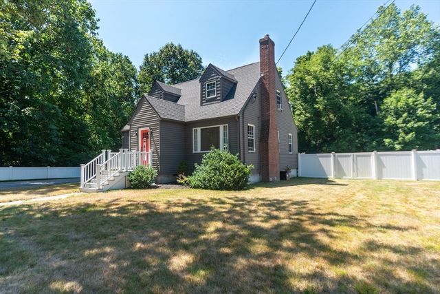 14 Nelson Street, Hopedale, MA 01747