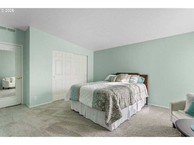 17401 Se 39TH St 26, Vancouver, WA 98683