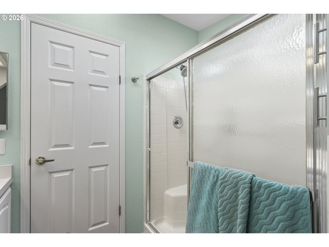 17401 Se 39TH St 26, Vancouver, WA 98683