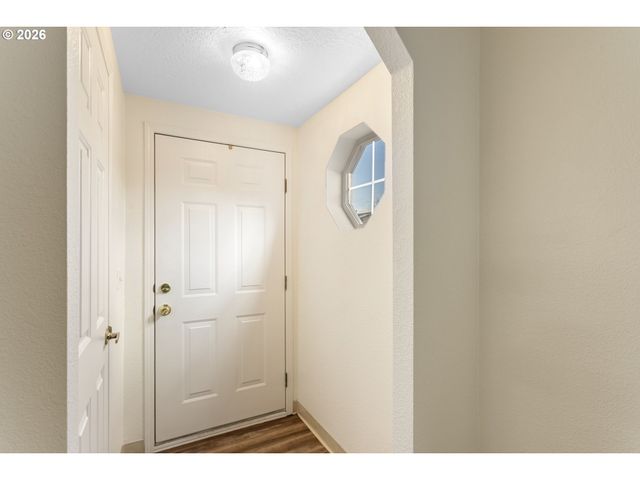 17401 Se 39TH St 26, Vancouver, WA 98683