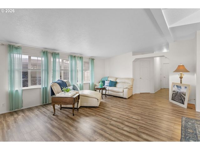 17401 Se 39TH St 26, Vancouver, WA 98683