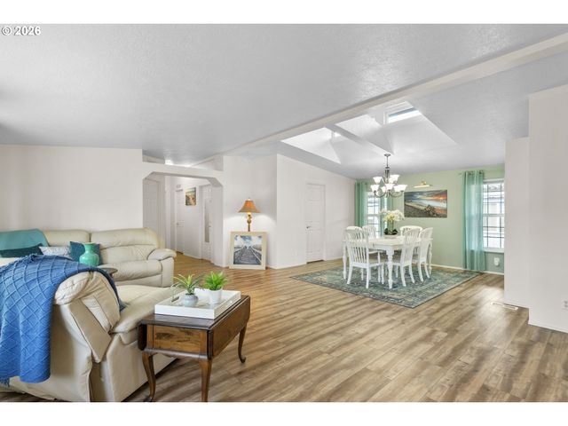 17401 Se 39TH St 26, Vancouver, WA 98683