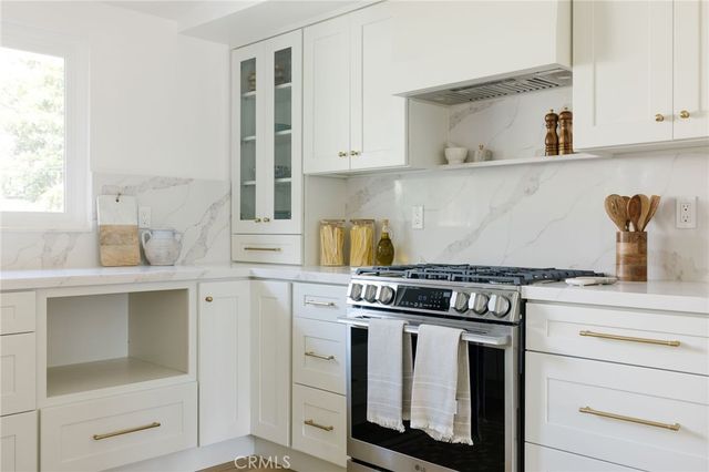 2323 Cornell, Costa Mesa, CA 92626