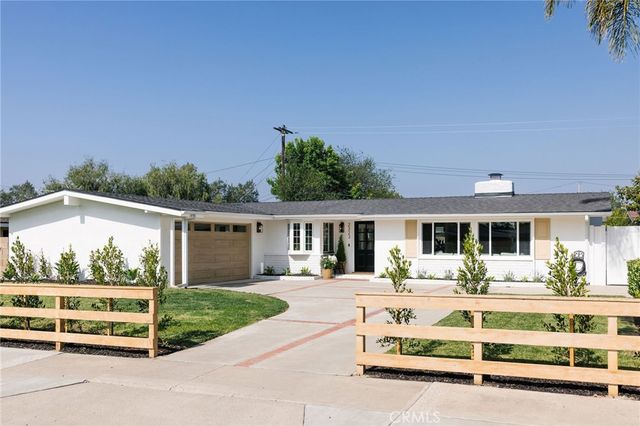 2323 Cornell, Costa Mesa, CA 92626