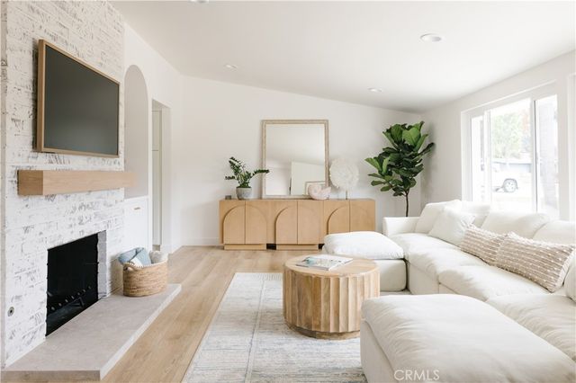 2323 Cornell, Costa Mesa, CA 92626