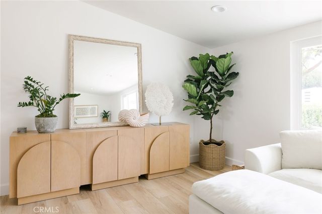 2323 Cornell, Costa Mesa, CA 92626