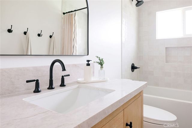 2323 Cornell, Costa Mesa, CA 92626