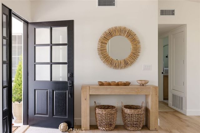 2323 Cornell, Costa Mesa, CA 92626