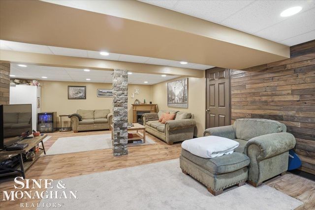 26658 Norma Avenue, Warren, MI 48089