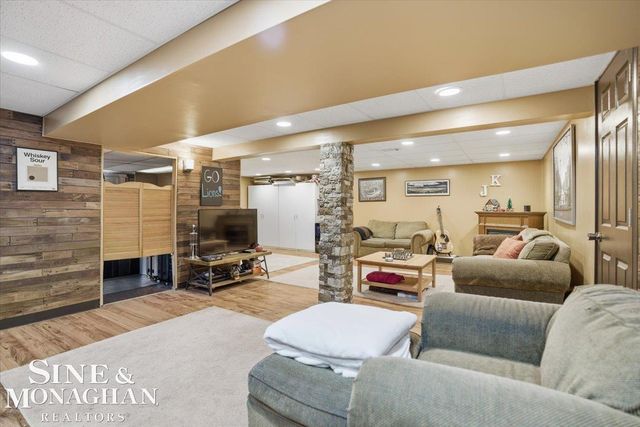 26658 Norma Avenue, Warren, MI 48089