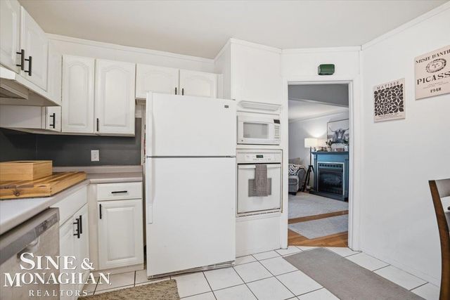 26658 Norma Avenue, Warren, MI 48089