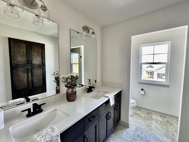S54W25487 Pebble Brook COURT, Waukesha, WI 53189
