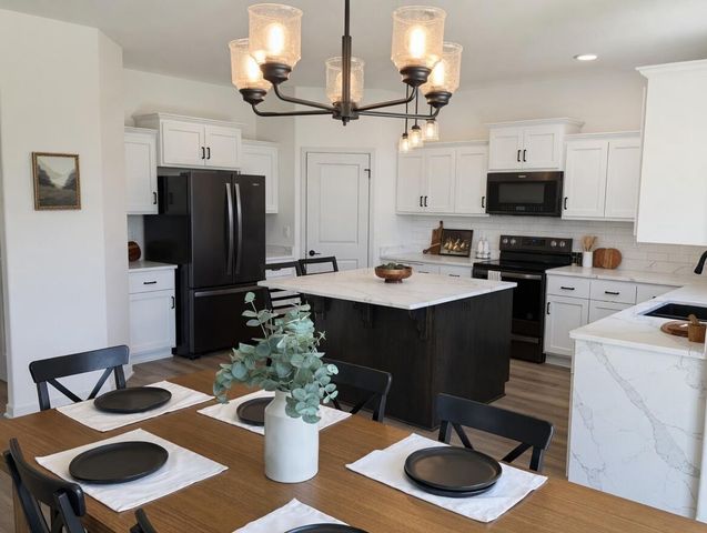 S54W25487 Pebble Brook COURT, Waukesha, WI 53189