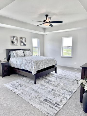 S54W25487 Pebble Brook COURT, Waukesha, WI 53189