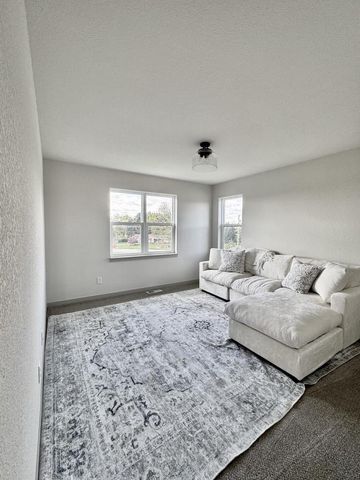 S54W25487 Pebble Brook COURT, Waukesha, WI 53189