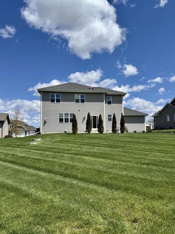 S54W25487 Pebble Brook COURT, Waukesha, WI 53189