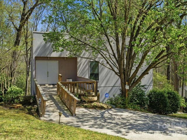 3423 Tinkerbell Lane, Charlotte, NC 28210