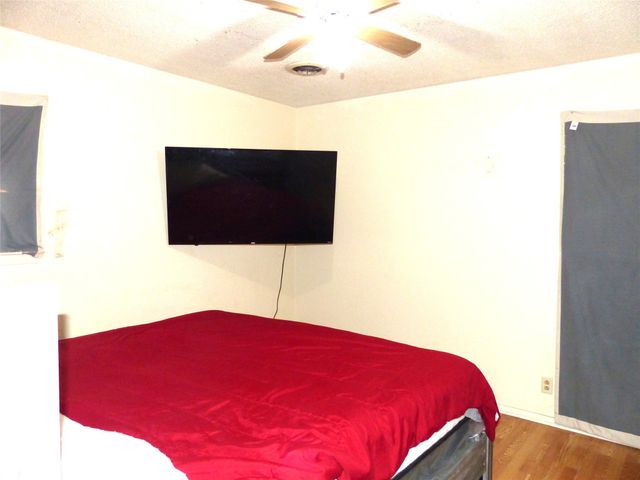 115 South, Brady, TX 76825