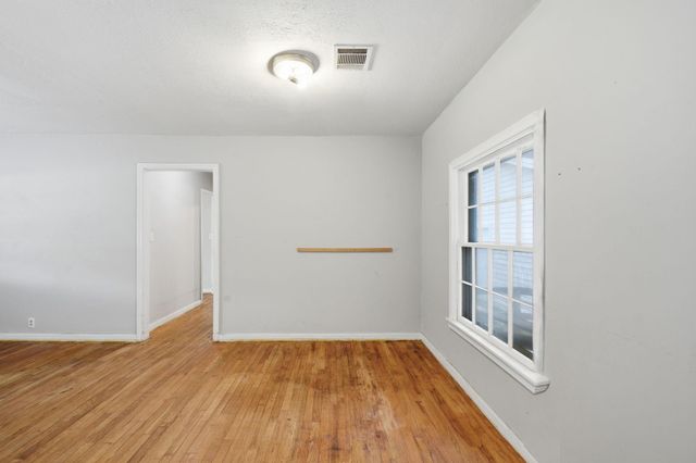 304 Baker Drive, Tomball, TX 77375