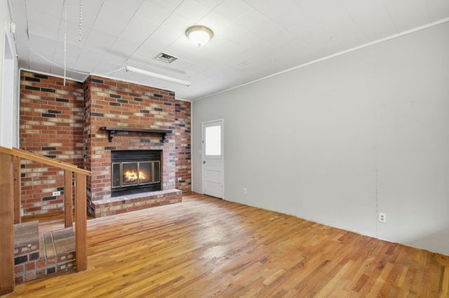 304 Baker Drive, Tomball, TX 77375