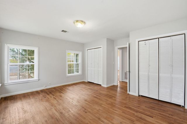 304 Baker Drive, Tomball, TX 77375