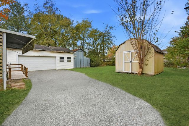 304 Baker Drive, Tomball, TX 77375