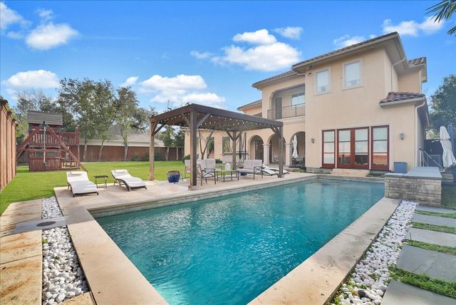 6807 Lupton Drive, Dallas, TX 75225