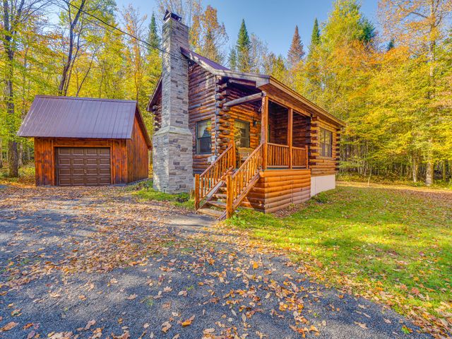 112 Steinfeldt Lane, Long Lake, NY 12847