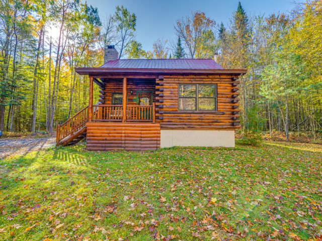 112 Steinfeldt Lane, Long Lake, NY 12847