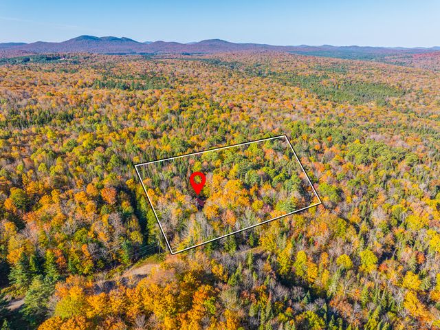 112 Steinfeldt Lane, Long Lake, NY 12847