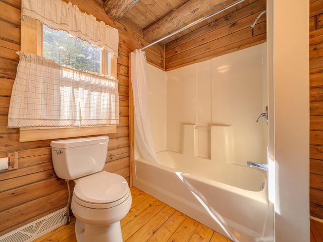 112 Steinfeldt Lane, Long Lake, NY 12847