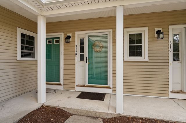 317 Tilden Commons Lane 317, Braintree, MA 02184