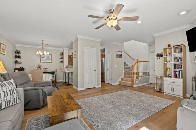 317 Tilden Commons Lane 317, Braintree, MA 02184