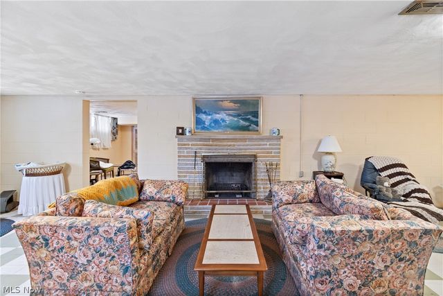 10635 Tanager Trail, Brecksville, OH 44141