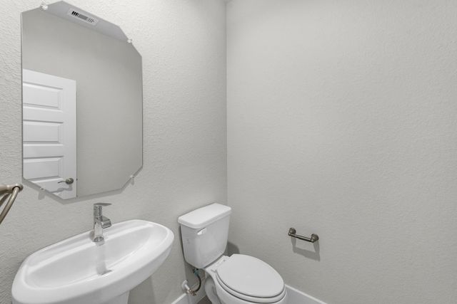 620 Juniper Heights Lane, Waller, TX 77484