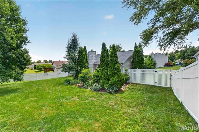1176 Gibraltar Point Drive, St Charles, MO 63304