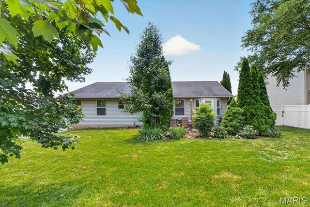 1176 Gibraltar Point Drive, St Charles, MO 63304
