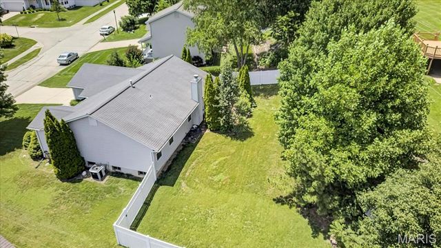 1176 Gibraltar Point Drive, St Charles, MO 63304